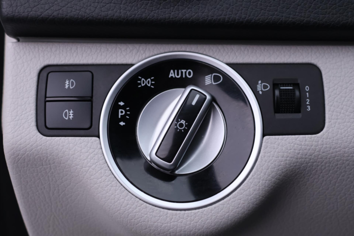 Mercedes-Benz Třídy C 2,1 180CDI Avantgarde Navi