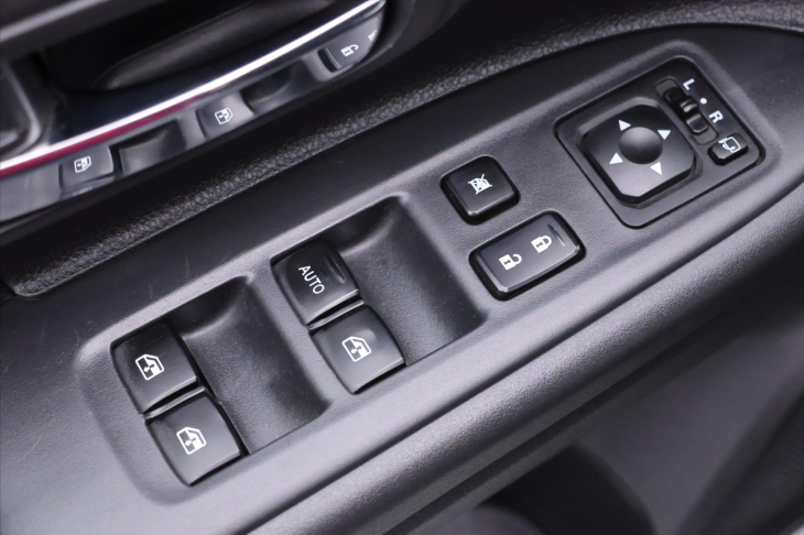 Mitsubishi Outlander 2,3 DI-D 110kW 4WD CZ Instyle