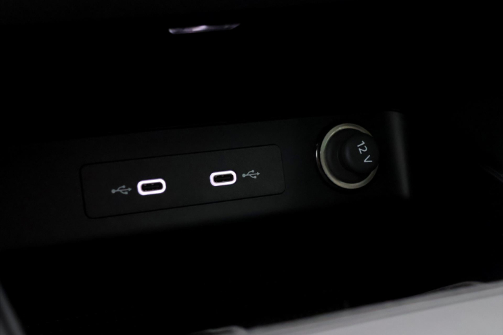 Seat Ateca 2,0 TDI Style LED Virtual DPH