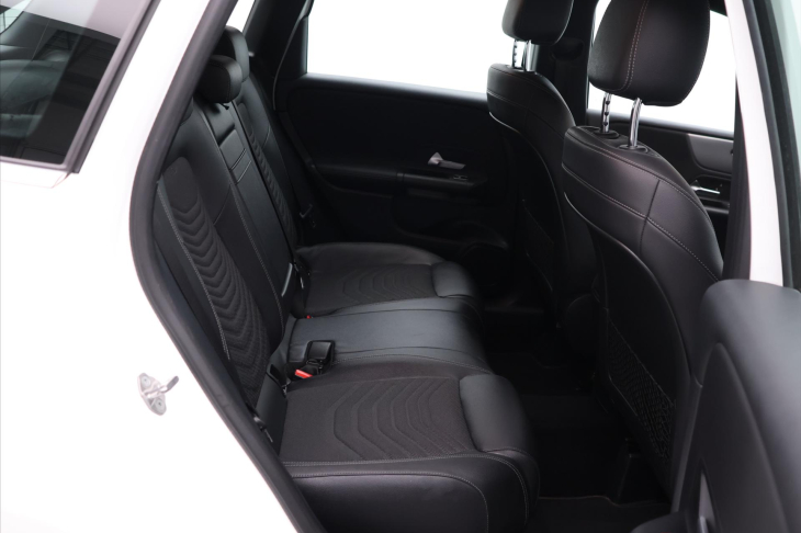 Mercedes-Benz Třídy B 1,5 180d 85kW Aut. Led Navi CZ