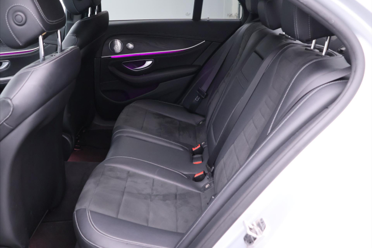 Mercedes-Benz Třídy E 2,0 220d 143kW AMG Burmester