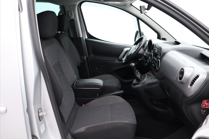 Peugeot Partner 1,6 HDI  Klima Tažné CZ Tepee