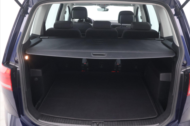 Volkswagen Touran 2,0 TDI 110kW DSG LED DPH