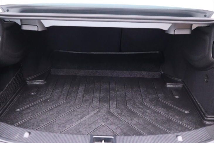 Mercedes-Benz Třídy E 3,0 350CDI 170kW Aut. Elegance