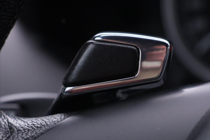 BMW Řada 6 3,0 635da 210kW CZ Kůže