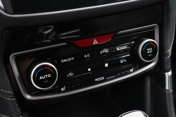 Subaru Forester 2,0 e-Boxer 110kW Comfort CZ