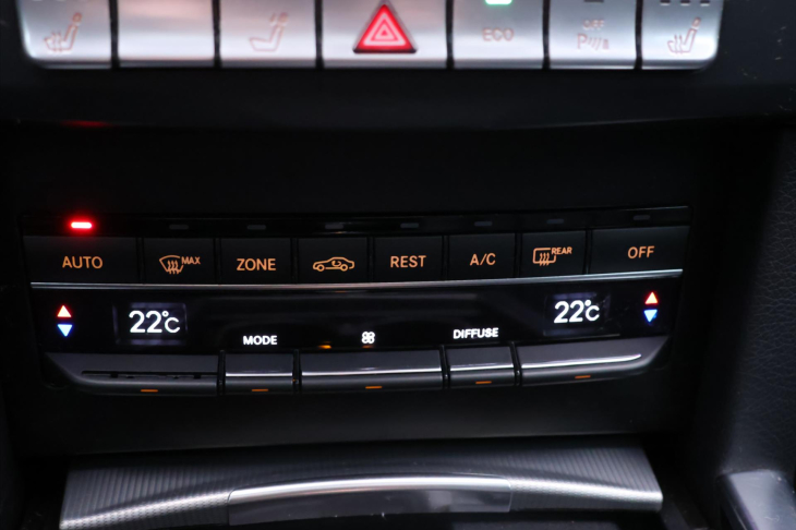 Mercedes-Benz Třídy E 3,0 350d 190kW 4Matic 1.Maj.