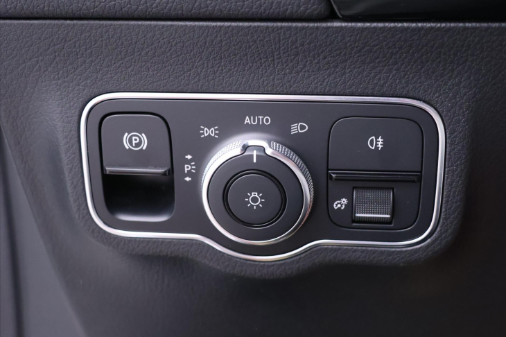 Mercedes-Benz EQA 250 150kW AMG Kamera Navi