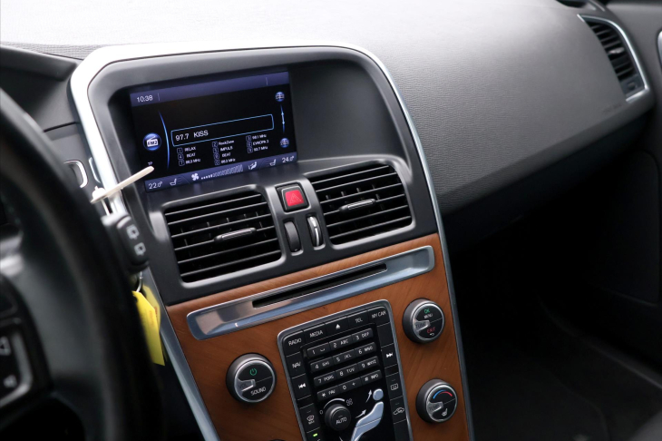 Volvo XC60 2,0 D4 120kW Momentum AUT