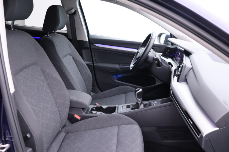Volkswagen Golf 1,5 TSI 96kW Vrtual CZ LED