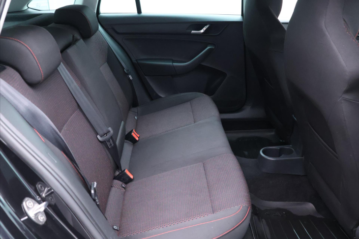 Škoda Rapid 1,4 TSI 90kW DSG Elegance Xenon