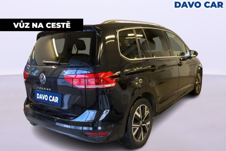 Volkswagen Touran 2,0 TDI DSG Highline 7-Míst DPH