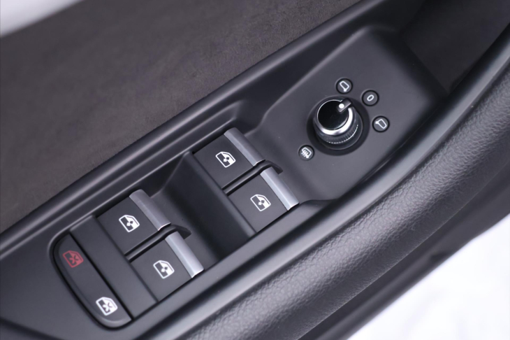 Audi A5 3.0 TDI 210kW quattro DPH CZ