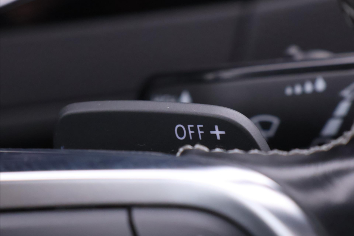 Volkswagen Passat 2,0 TSI 206kW R-line Highline