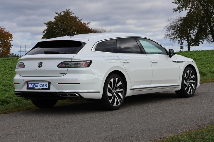 Volkswagen Arteon 2,0 TSI 206 kW R-line DSG DPH CZ