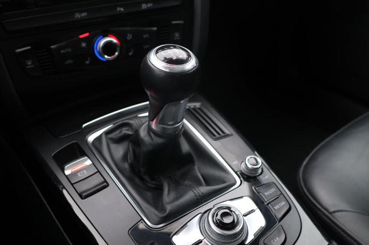 Audi A4 2,0 TDi 100kW Kůže Pano Navi