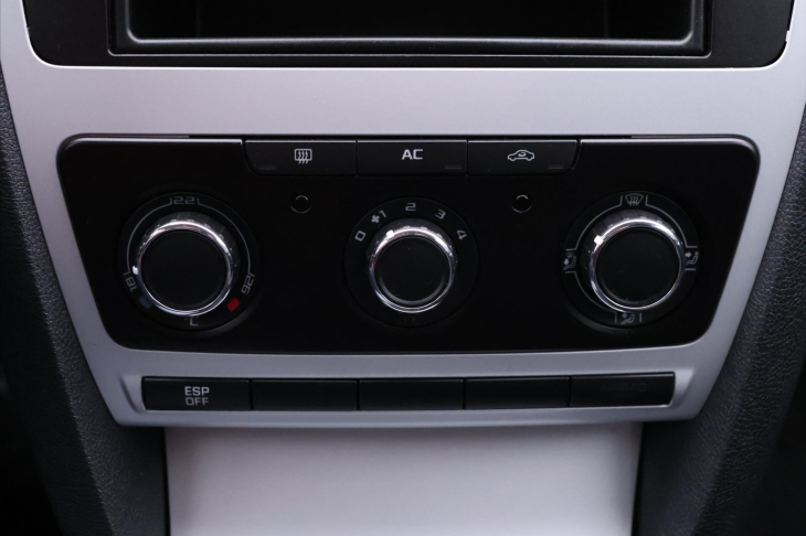 Škoda Octavia 1,4 TSI 90kW Klima 90'500km