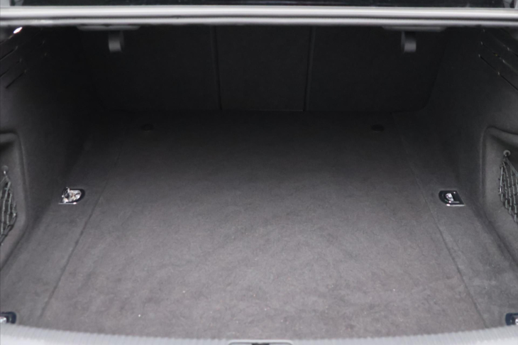 Audi A4 2,0 TDI 140 kW S-Line S-Tronic CZ