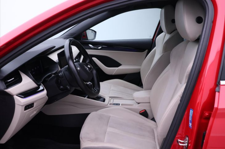 Škoda Octavia 1,5 TSI 110kW Style+matrix DPH