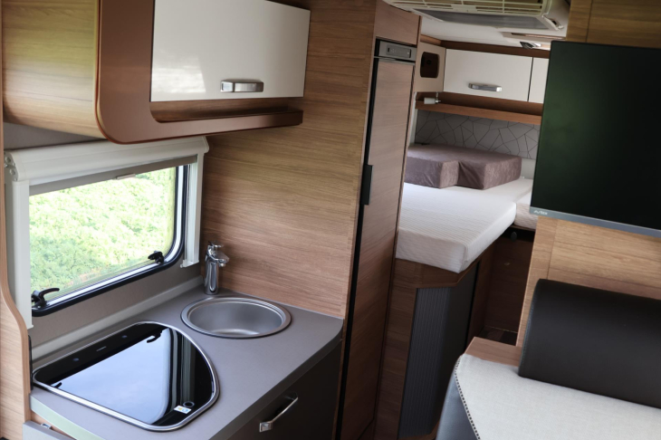 Weinsberg CaraCompact 2,3 Pepper CZ Navi 1.Majitel