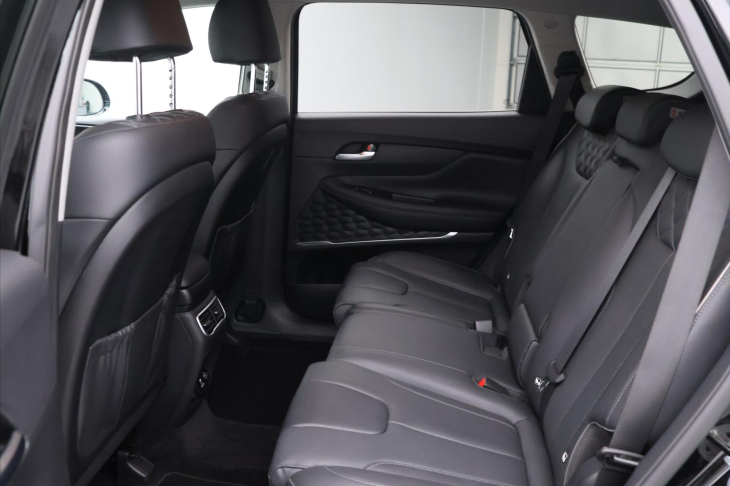 Hyundai Santa Fe 2,2 CRDi Smart DCT 142kW