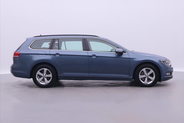 Volkswagen Passat 1,6 TDI Comfortline Navi DPH