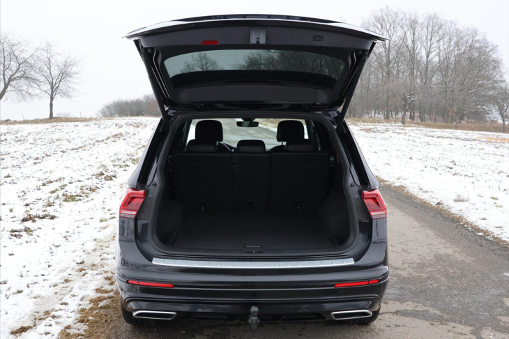 Volkswagen Tiguan Allspace 2,0 TDI DSG 4M R-Line Black DPH