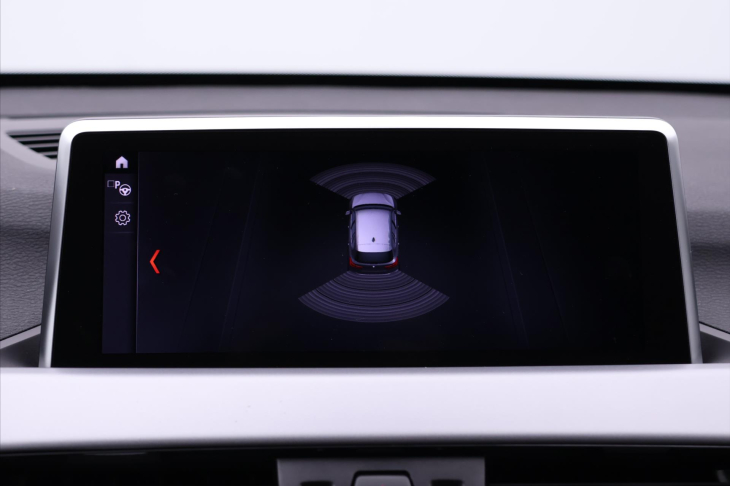 BMW X1 2,0 20i 131kW Aut. xDrive CZ