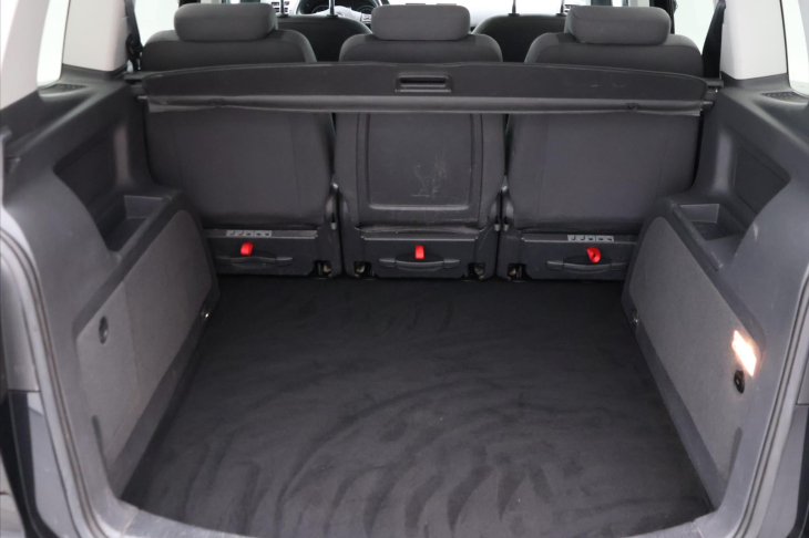 Volkswagen Touran 2,0 TDI 103kW Highline Tažné