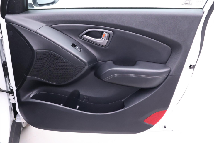 Hyundai ix35 2,0 GDI 122kW 4x4 Trikolor CZ DPH