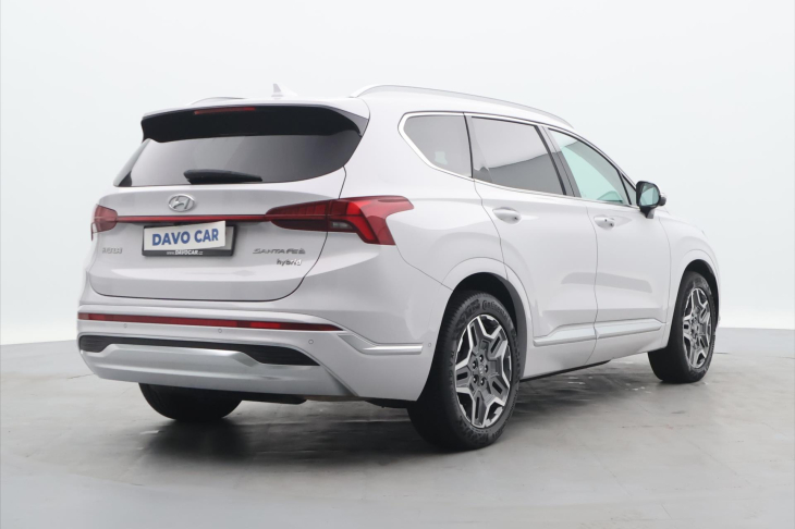 Hyundai Santa Fe 1.6 T-GDI HEV 4x4 CZ Luxury 1.MAJ