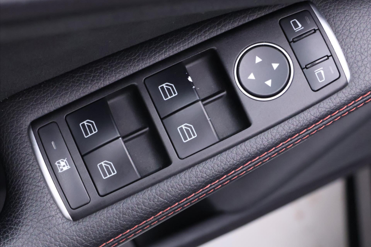 Mercedes-Benz CLA 2,1 220d 125kW Aut. AMG Kůže