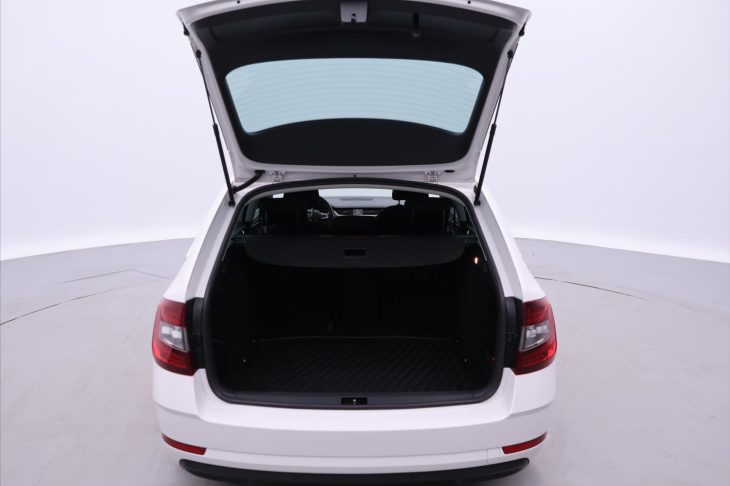 Škoda Octavia 2,0 TDI 110kW Style Webasto CZ