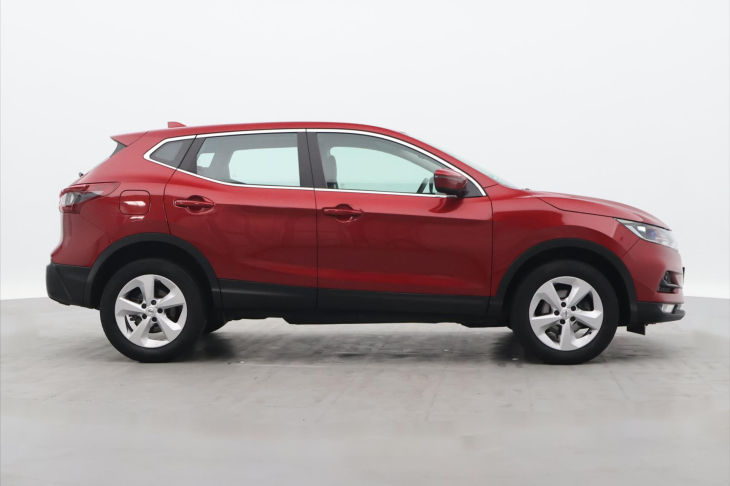Nissan Qashqai 1,3 DIG-T 116kW DCT Shiro