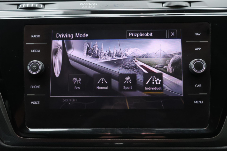 Volkswagen Touran 1,6 TDI 85kW DSG Navi Tažné