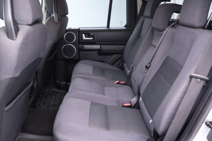 Land Rover Discovery 2,7 TD V6 140kW 4x4 CZ Tažné