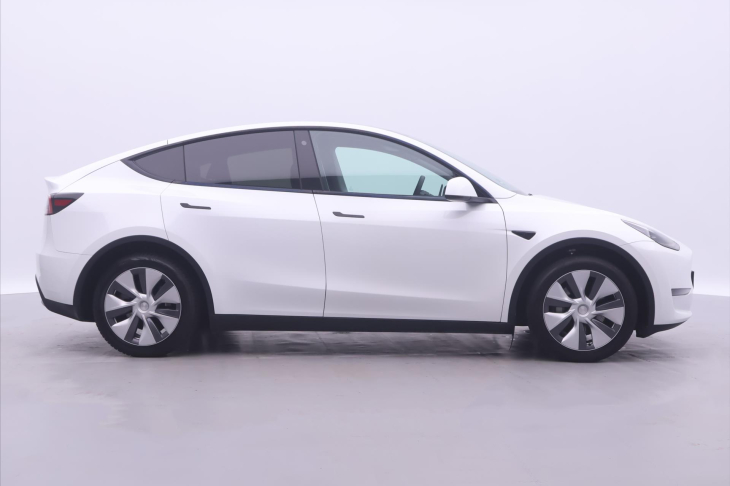 Tesla Model Y Long Range AWD DPH 1.Maj.