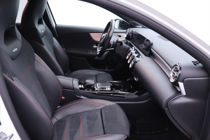 Mercedes-Benz Třídy A 2,0 35 AMG 225kW CZ DPH