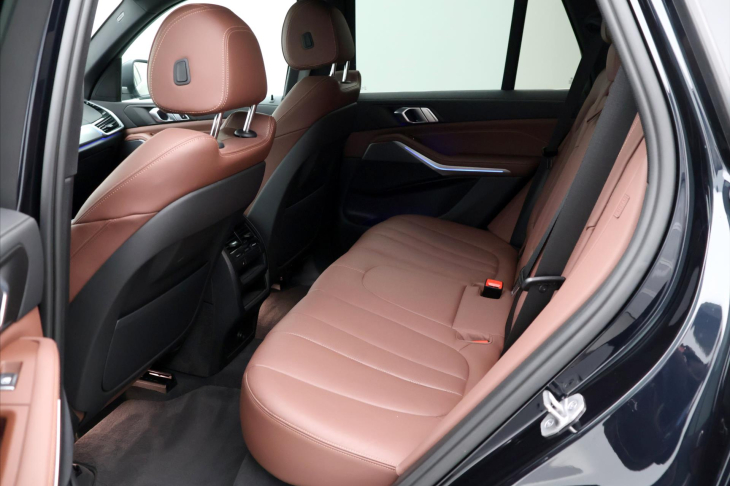 BMW X5 3,0 Xdrive40d AT Pano DPH