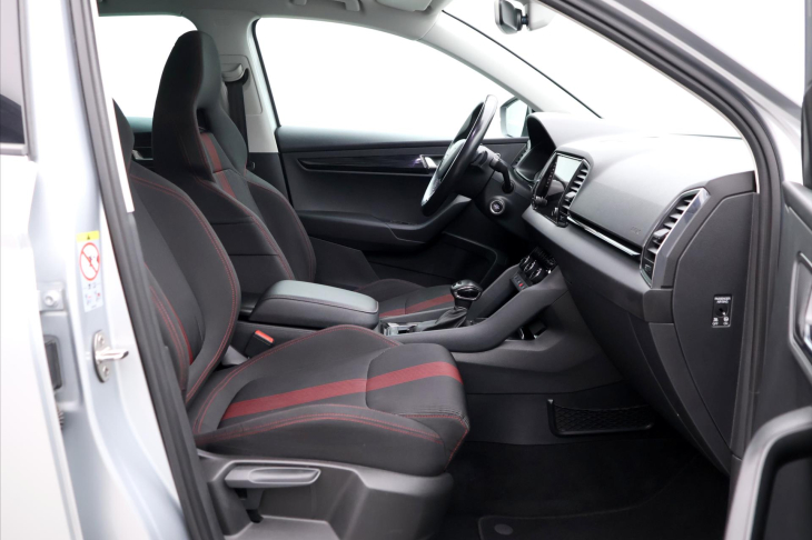Škoda Karoq 1,6 TDI DSG Style Sport Navi