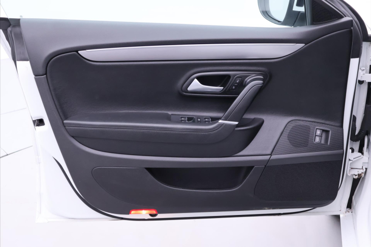 Volkswagen CC 2,0 TDI 130kW DSG Sport Xenon