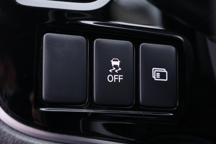 Mitsubishi Outlander 2,3 DI-D 110kW 4WD CZ Instyle