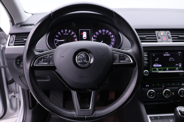 Škoda Octavia 2,0 TDI 110kW DSG Xenon CZ