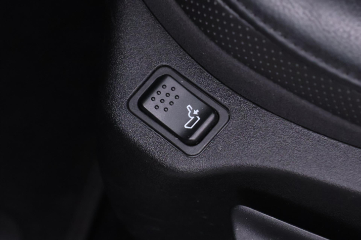 Jeep Renegade 1,4 M-Air 103kW Limited 1.Maj