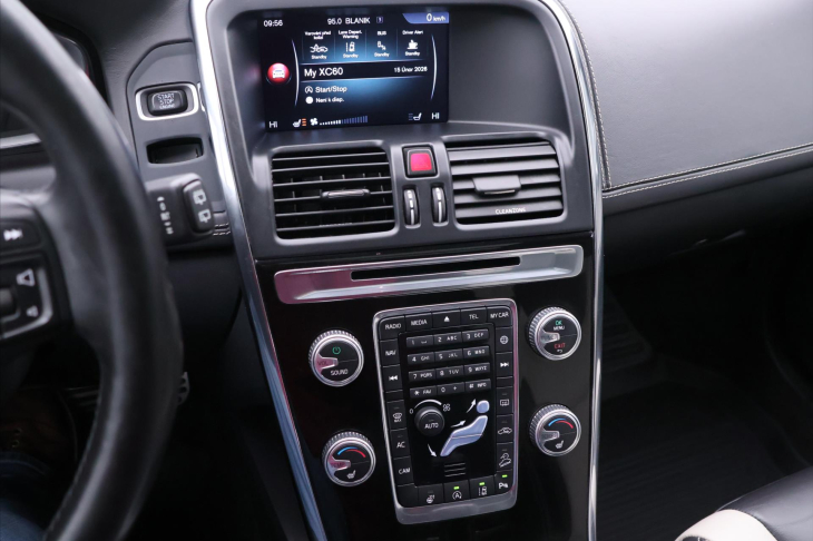 Volvo XC60 2,4 D4 140kW Aut. AWD Summum