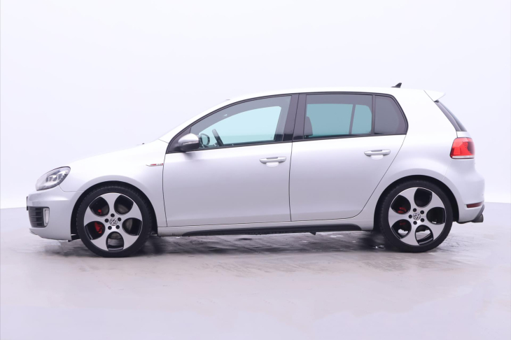 Volkswagen Golf 2.0 GTI 155kW DSG Xenon CZ