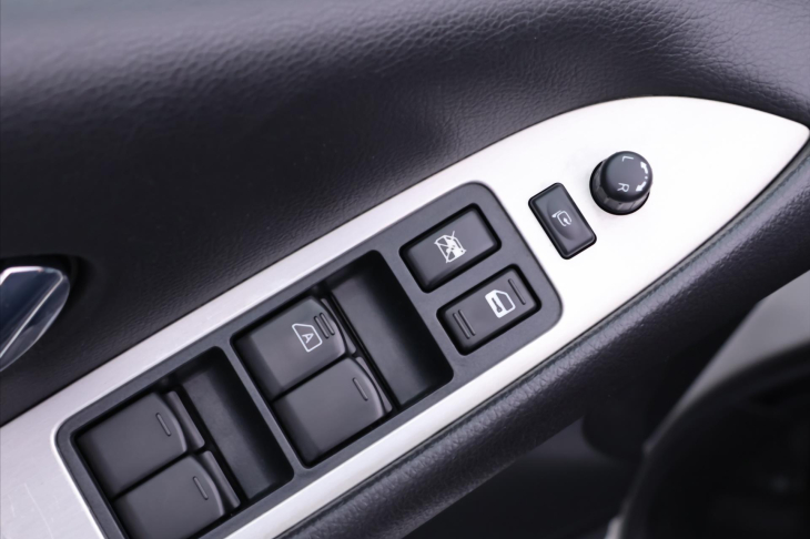 Nissan Murano 3,5 V6 188kW Aut. CZ Serv.kn.