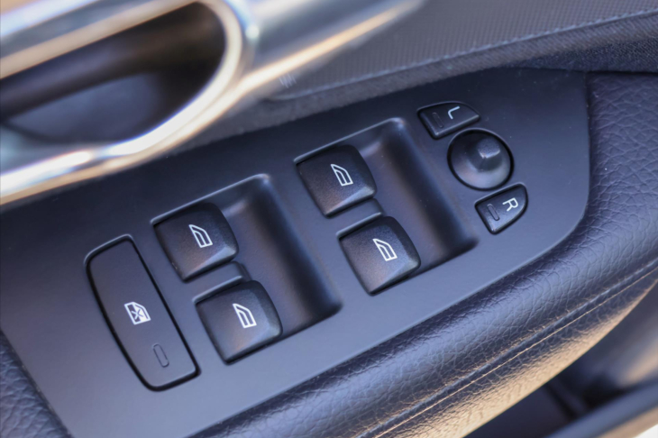 Volvo V90 2,0 110kW ALU Tažné Serviska