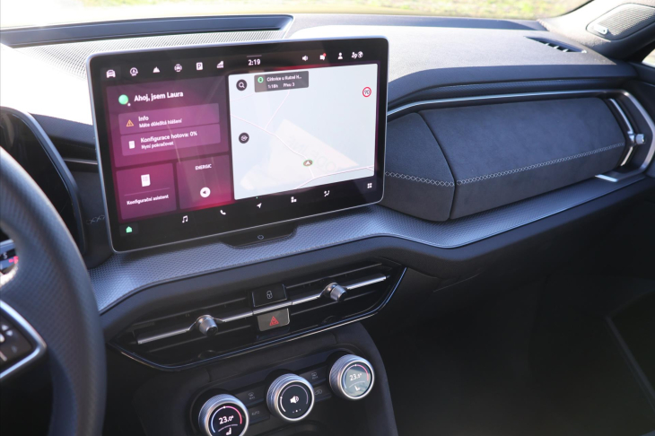 Škoda Kodiaq 2,0 TDI DSG 4x4 Sportline 7-Míst