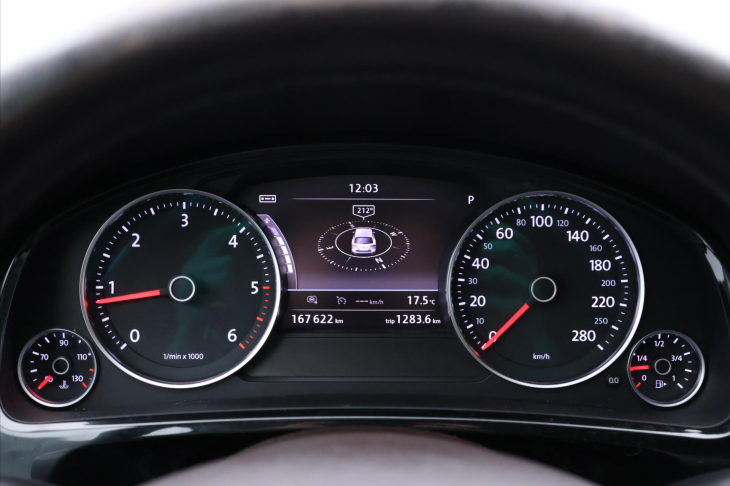 Volkswagen Touareg 3,0 TDI V6 193kW DSG R-Line 4M